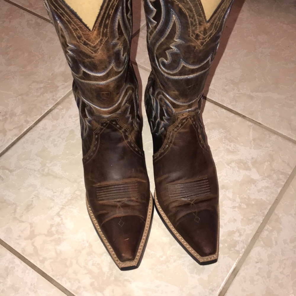 Ariat Style #10010265 Heritage Western Boots